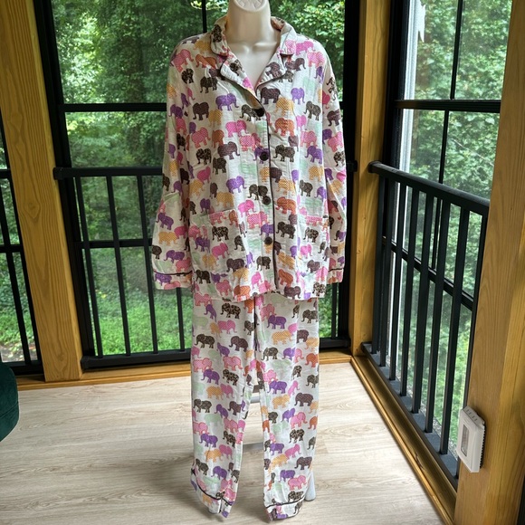 Colorful Elephants Pajama Set ~ M/L - Picture 3 of 16